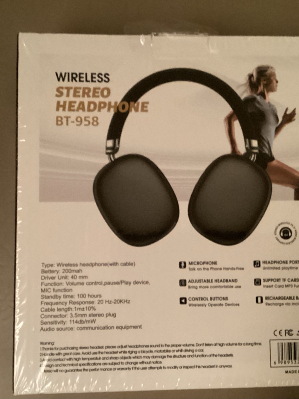 2 Wireless Over-Ear Headphones - Picture 2 of 3